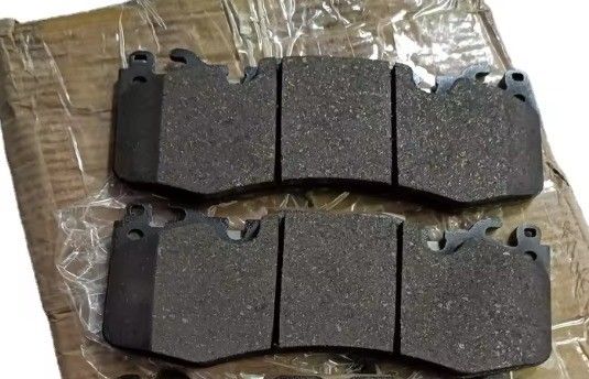 Range Rover L322 Substituição da pastilha traseira do travão LR114004 LR016684