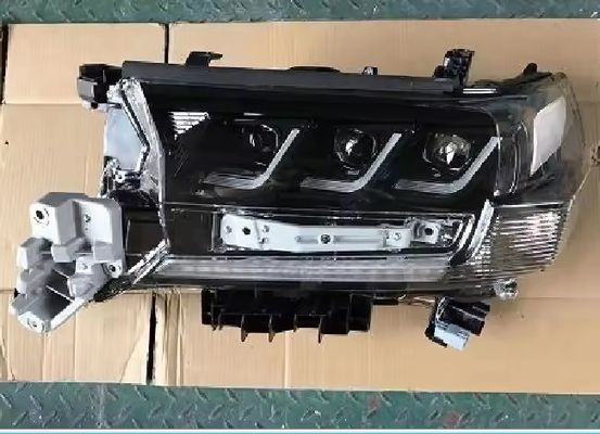 Versão completa Modificada Substitua Faróis Toyota Land Cruiser 200 2016 Faróis 81106-60p50